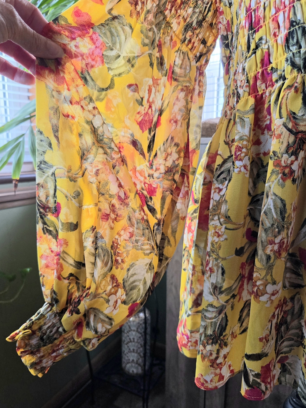 Rose & Olive Yellow Floral Flouncy Gathered Tunic Blouse Size L - Picture 4 of 11
